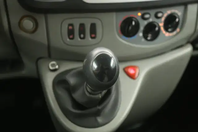 Renault Trafic view 16