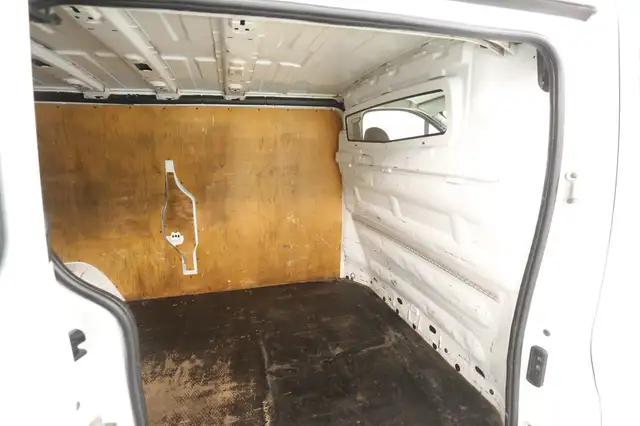 Renault Trafic view 22
