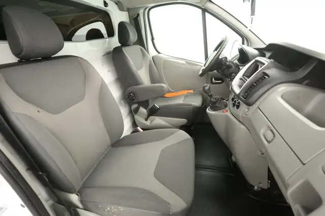 Renault Trafic view 9
