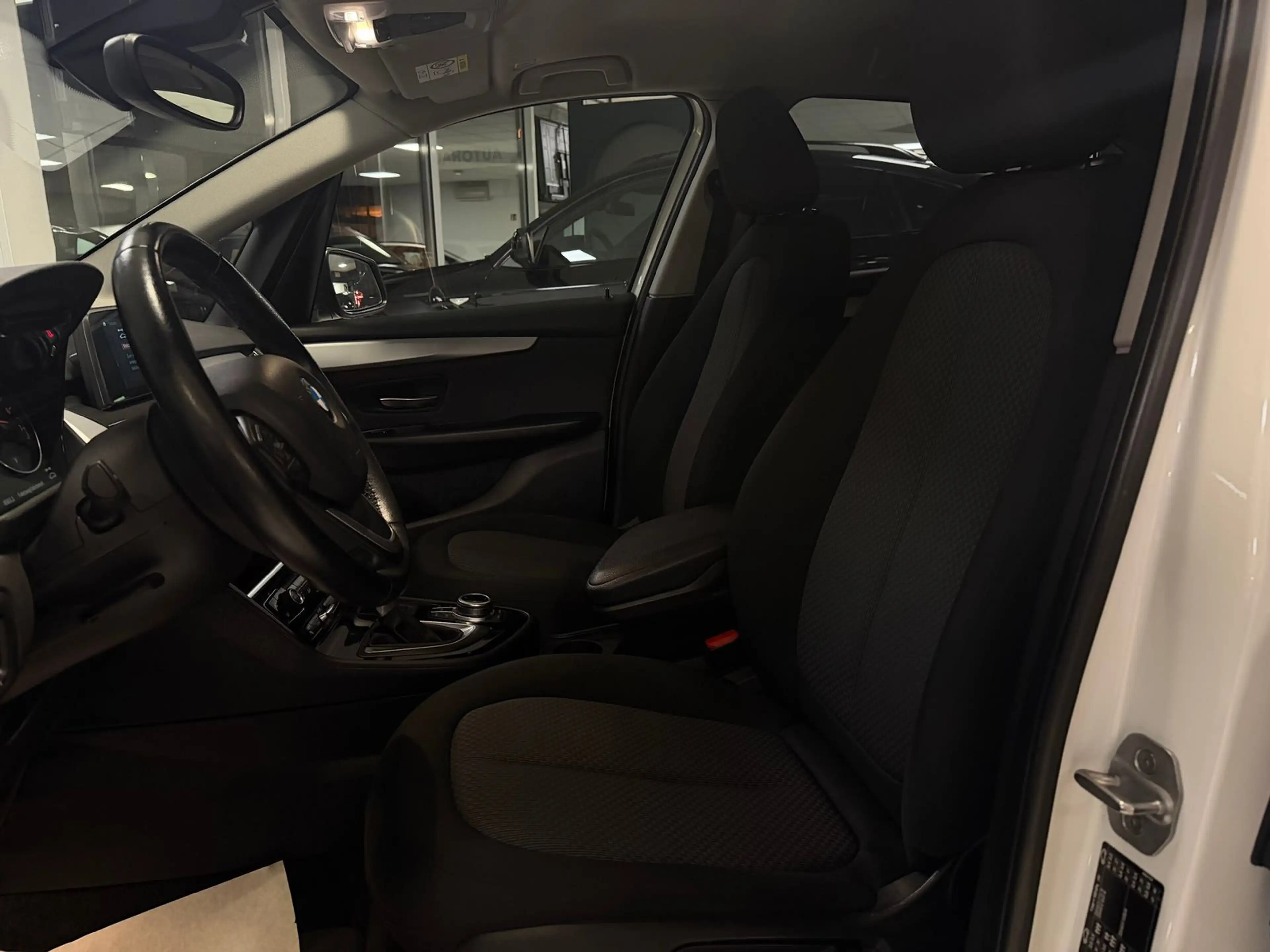 BMW 225 BMW 225xe iPerformance 94,4% LED Navi PDC SHZ — photo 24