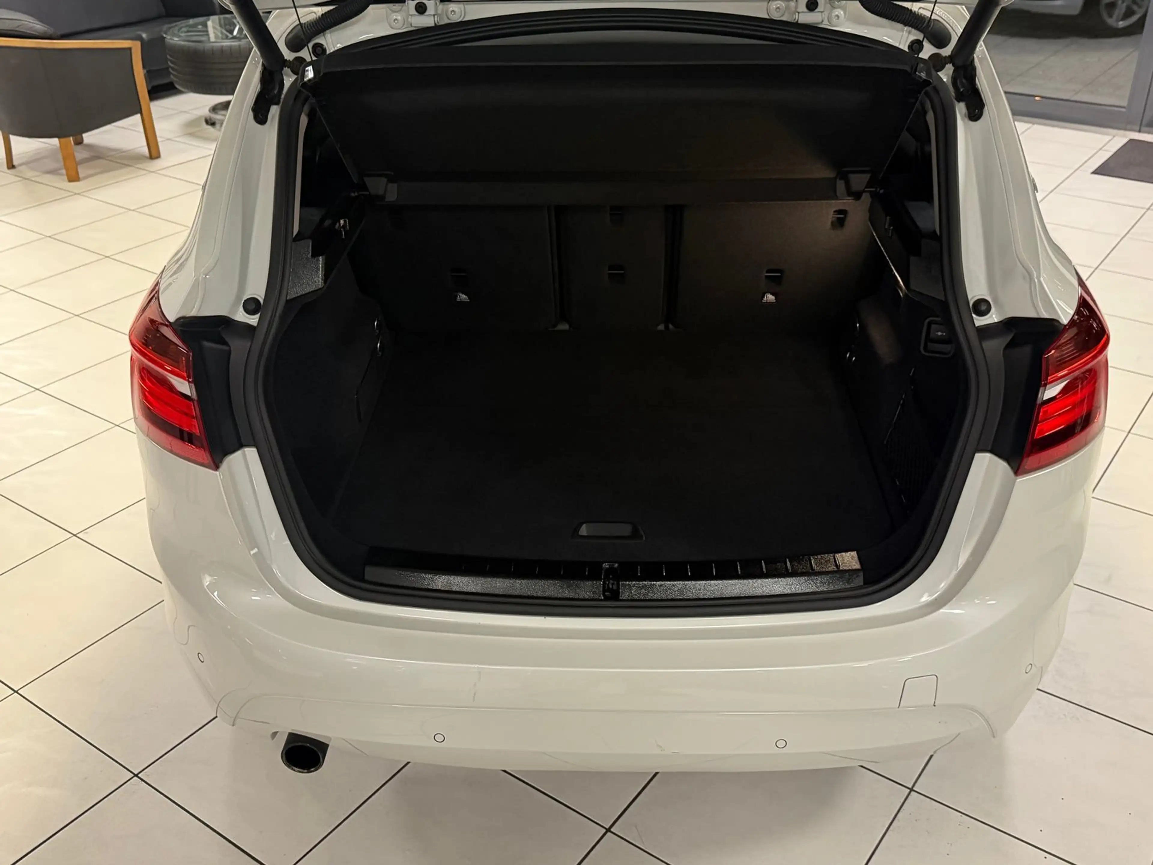 BMW 225 BMW 225xe iPerformance 94,4% LED Navi PDC SHZ — photo 10