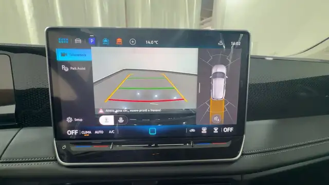 Volkswagen Tiguan view 15