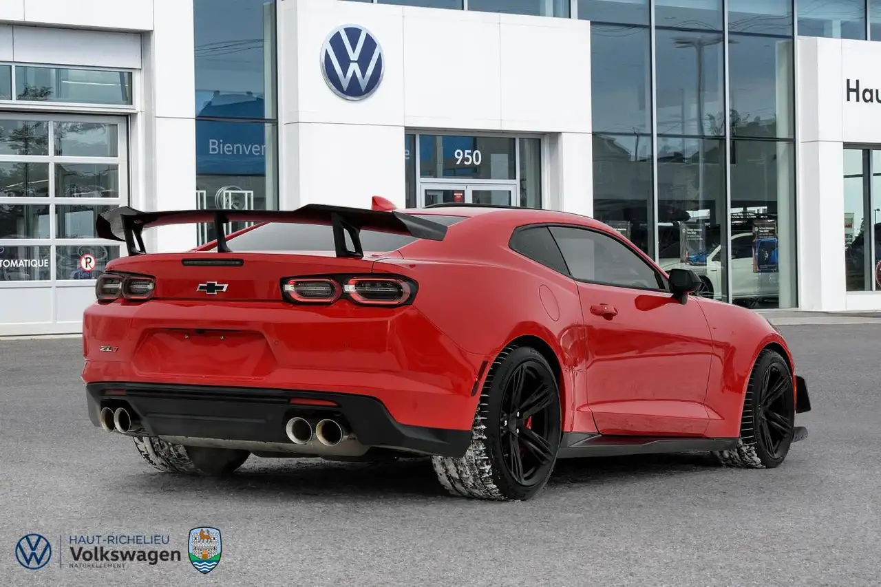 Chevrolet Camaro снимка Chevrolet Camaro