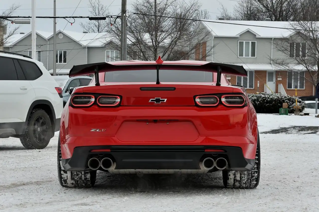 Chevrolet Camaro снимка Chevrolet Camaro