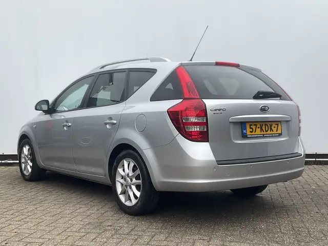 Kia Ceed view 2