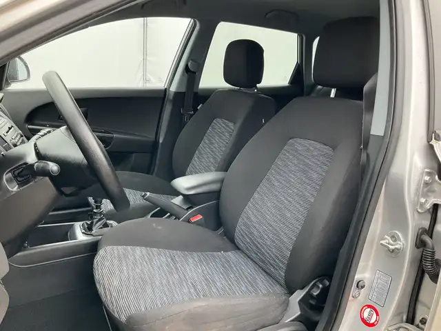 Kia Ceed view 5
