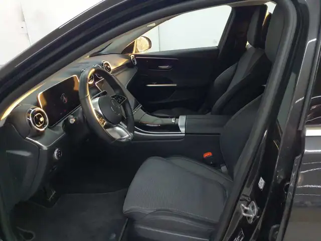 Mercedes-Benz C-Class view 7