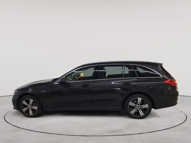 Mercedes-Benz C-Class view 6