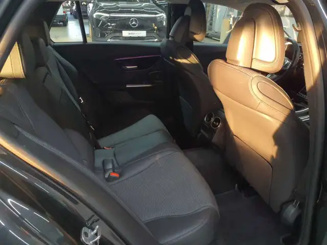 Mercedes-Benz C-Class view 14