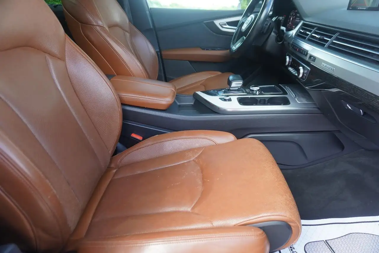 Audi Q7 photo Audi Q7