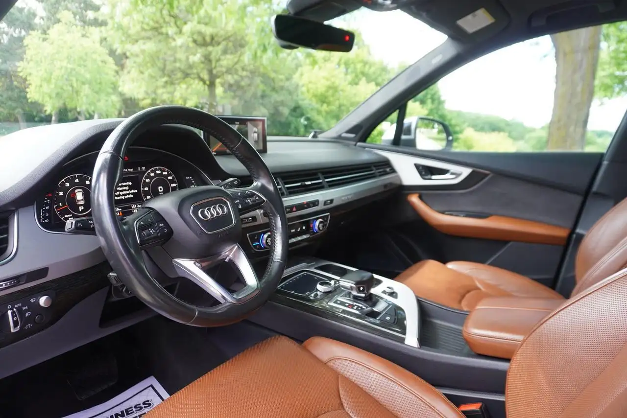 Audi Q7 photo Audi Q7