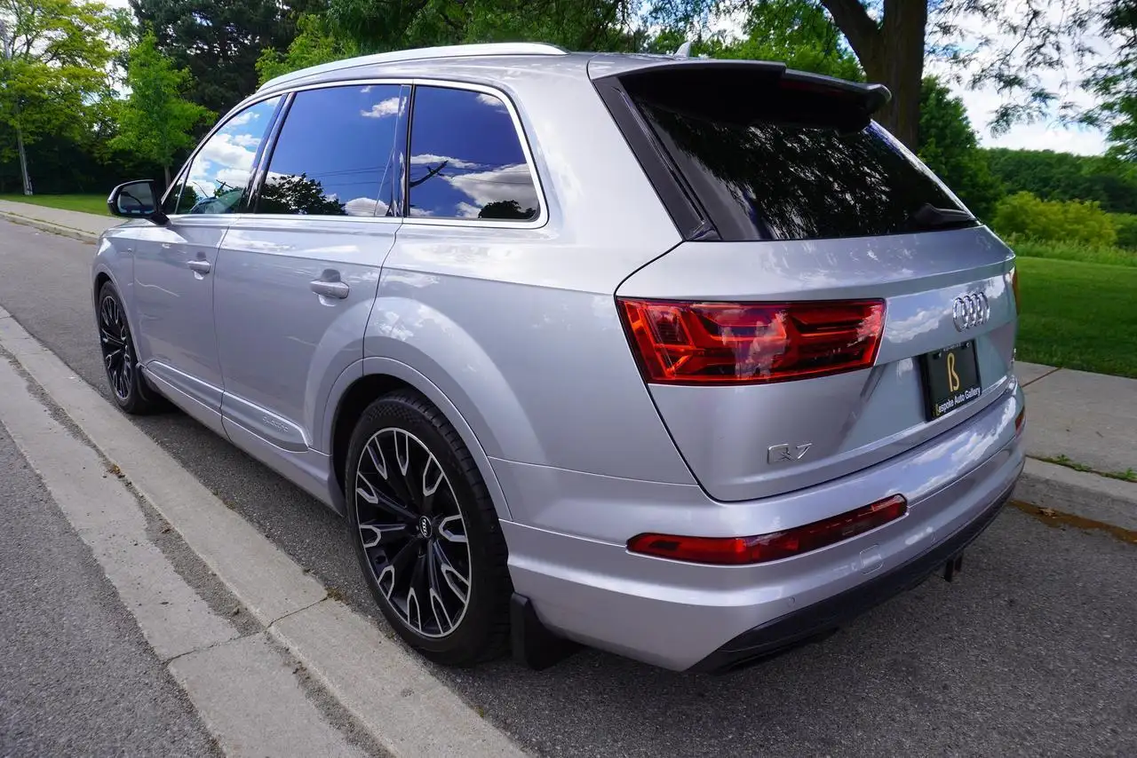 Audi Q7 photo Audi Q7