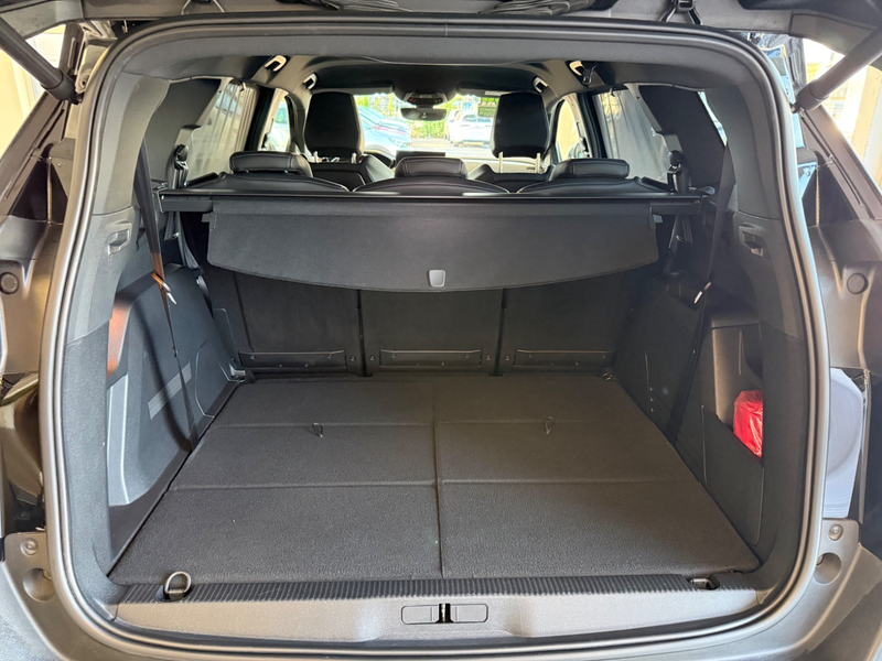 Peugeot 5008 2.0 BlueHDi 180 7-Sitzer*Navi*Rückfahrkamera — photo 13