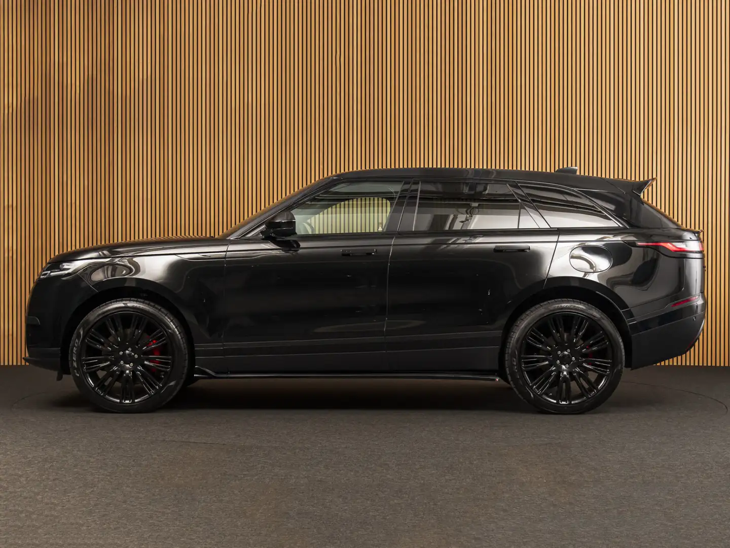 Land Rover Range Rover Velar 2.0 P400e S Black - 2