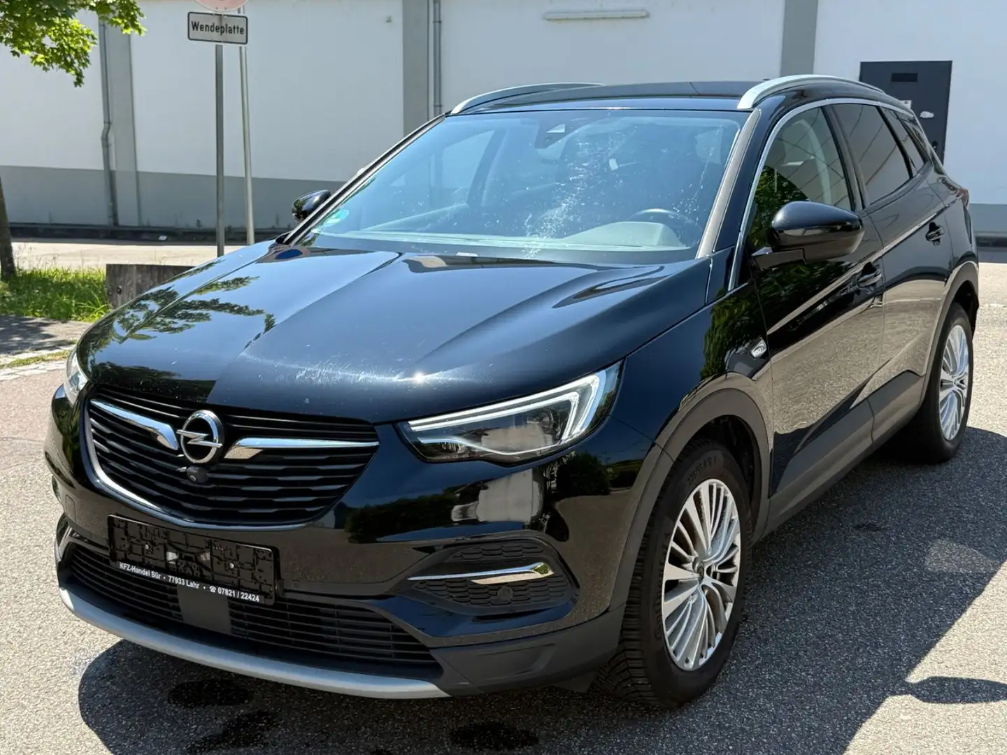 Opel Grandland X Dynamic TÜV NEU/NAVI/LED/R-CAM/AHK Schwarz - 1