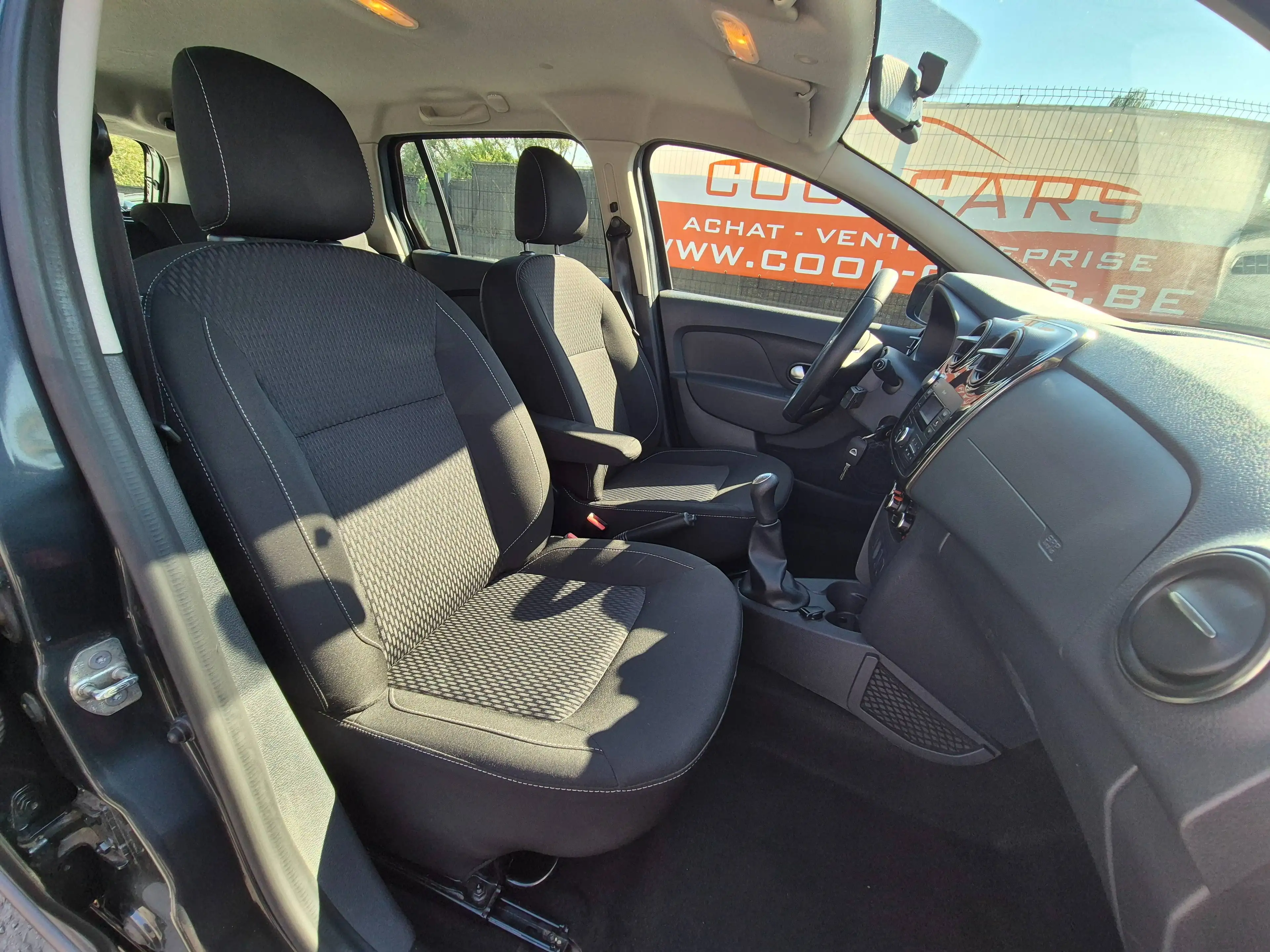 Dacia Logan MCV 0.9 TCe Lauréate - EU6 - GARANTIE 1AN - — photo 12