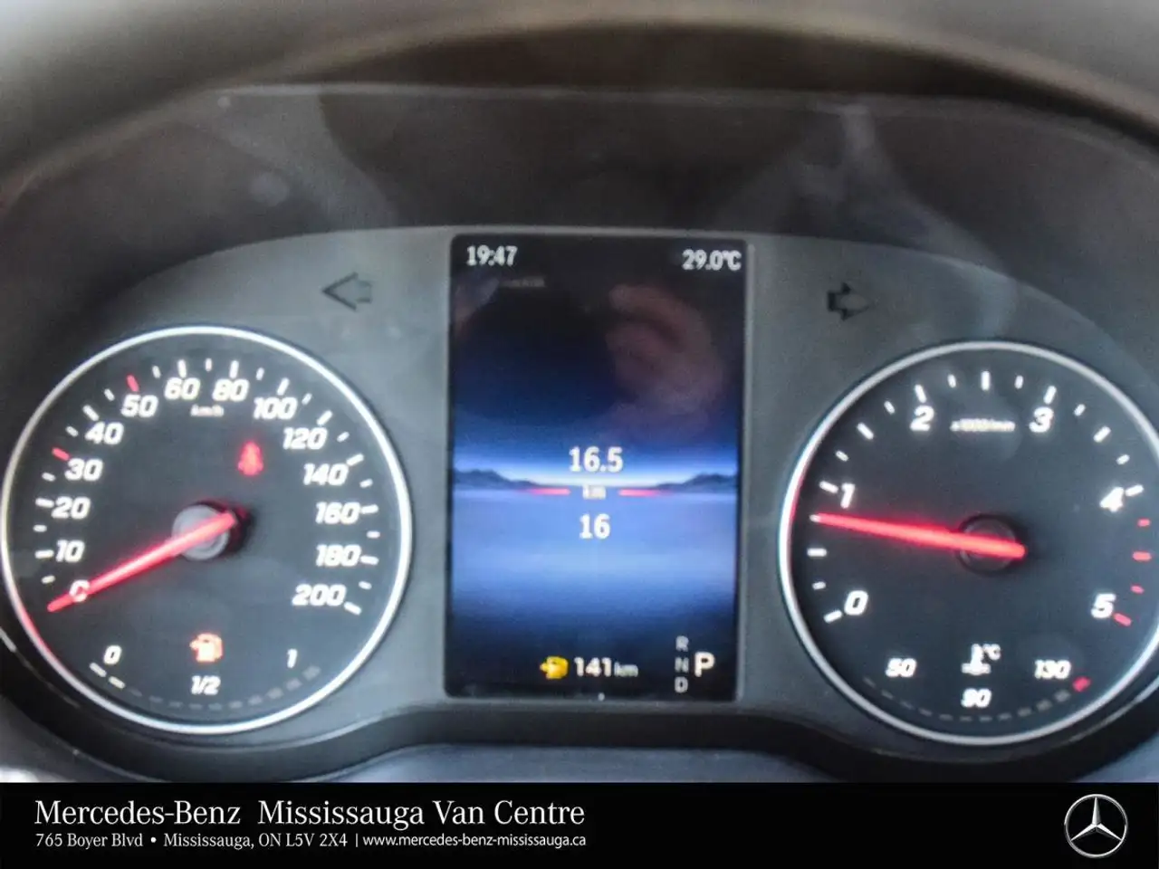 Mercedes-Benz Sprinter снимка Mercedes-Benz Sprinter