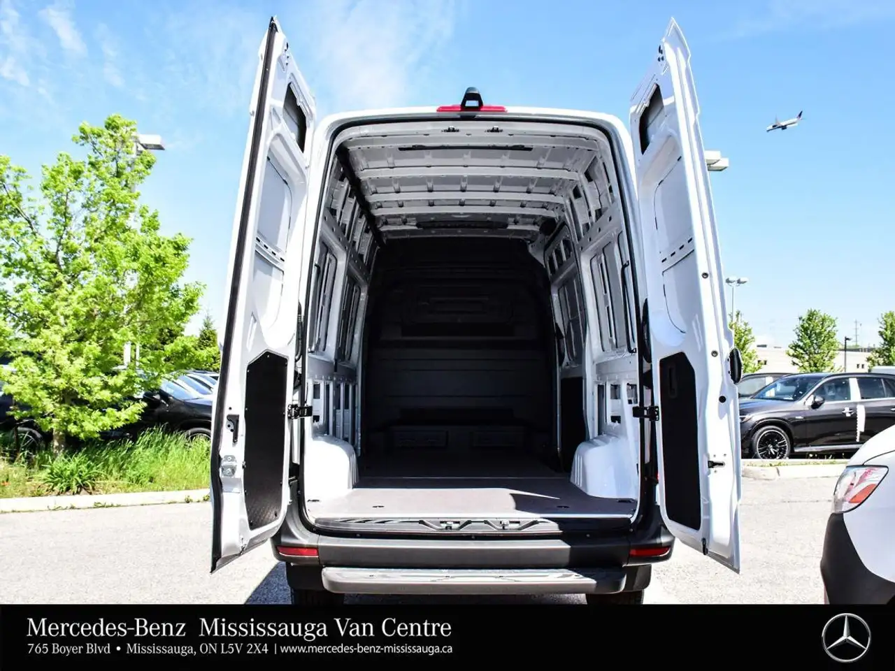 Mercedes-Benz Sprinter снимка Mercedes-Benz Sprinter