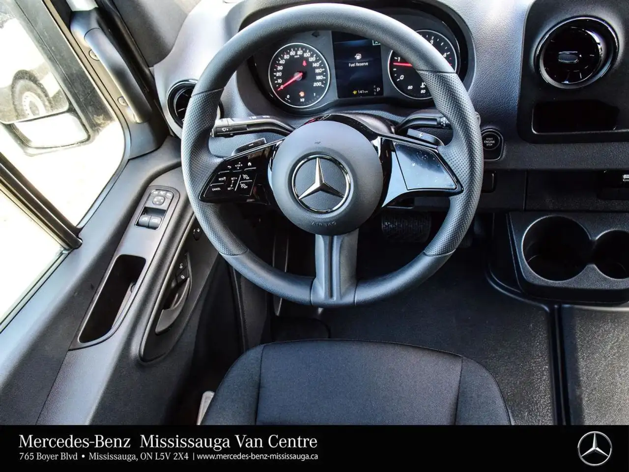 Mercedes-Benz Sprinter снимка Mercedes-Benz Sprinter