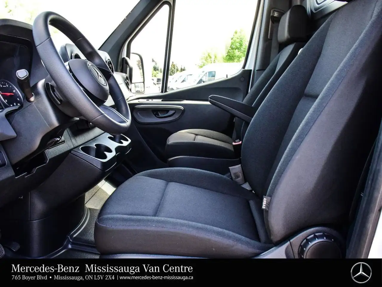 Mercedes-Benz Sprinter снимка Mercedes-Benz Sprinter
