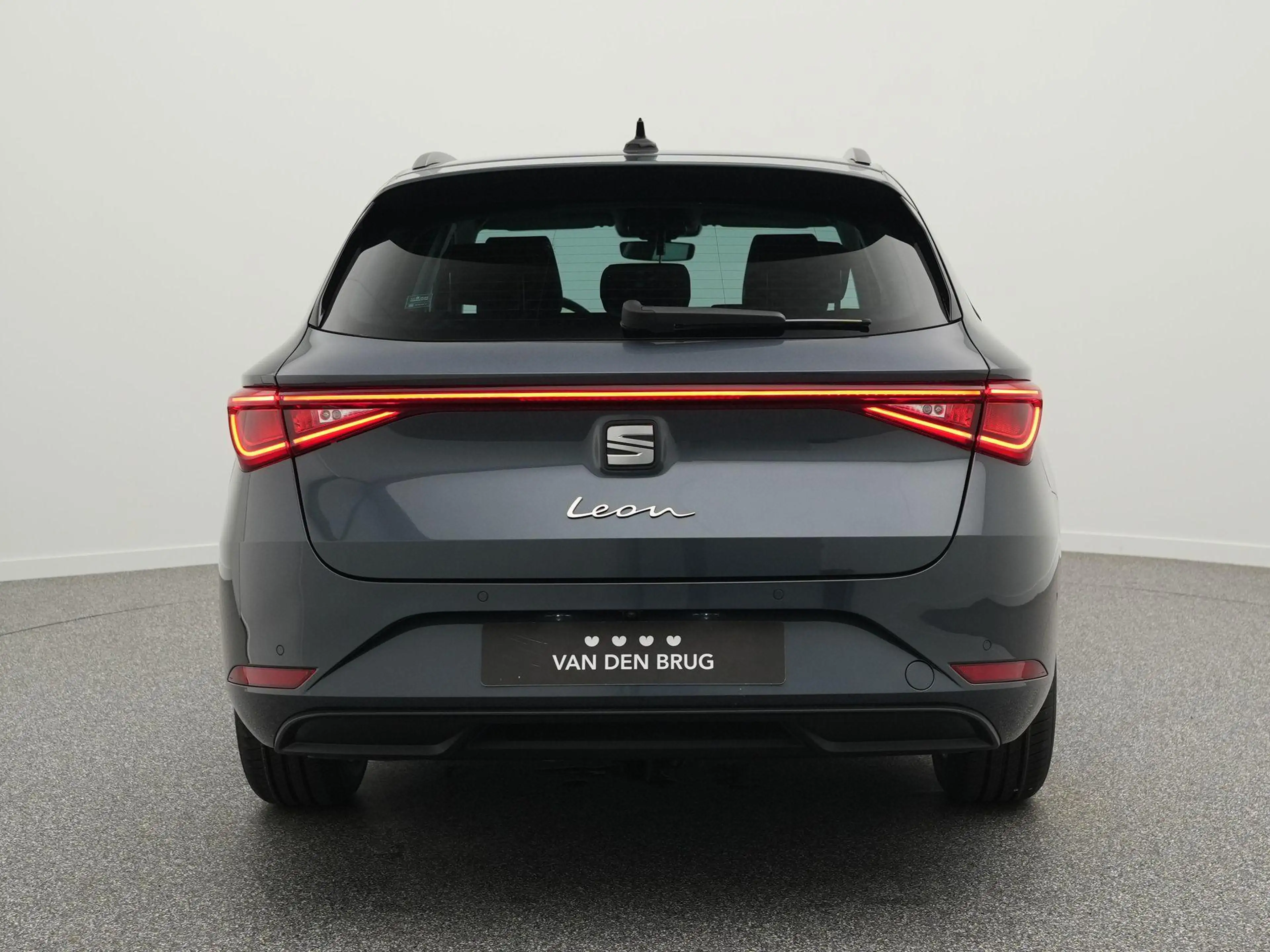 SEAT Leon Sportstourer 1.5 eTSI Style Business Intense | Lag — photo 5