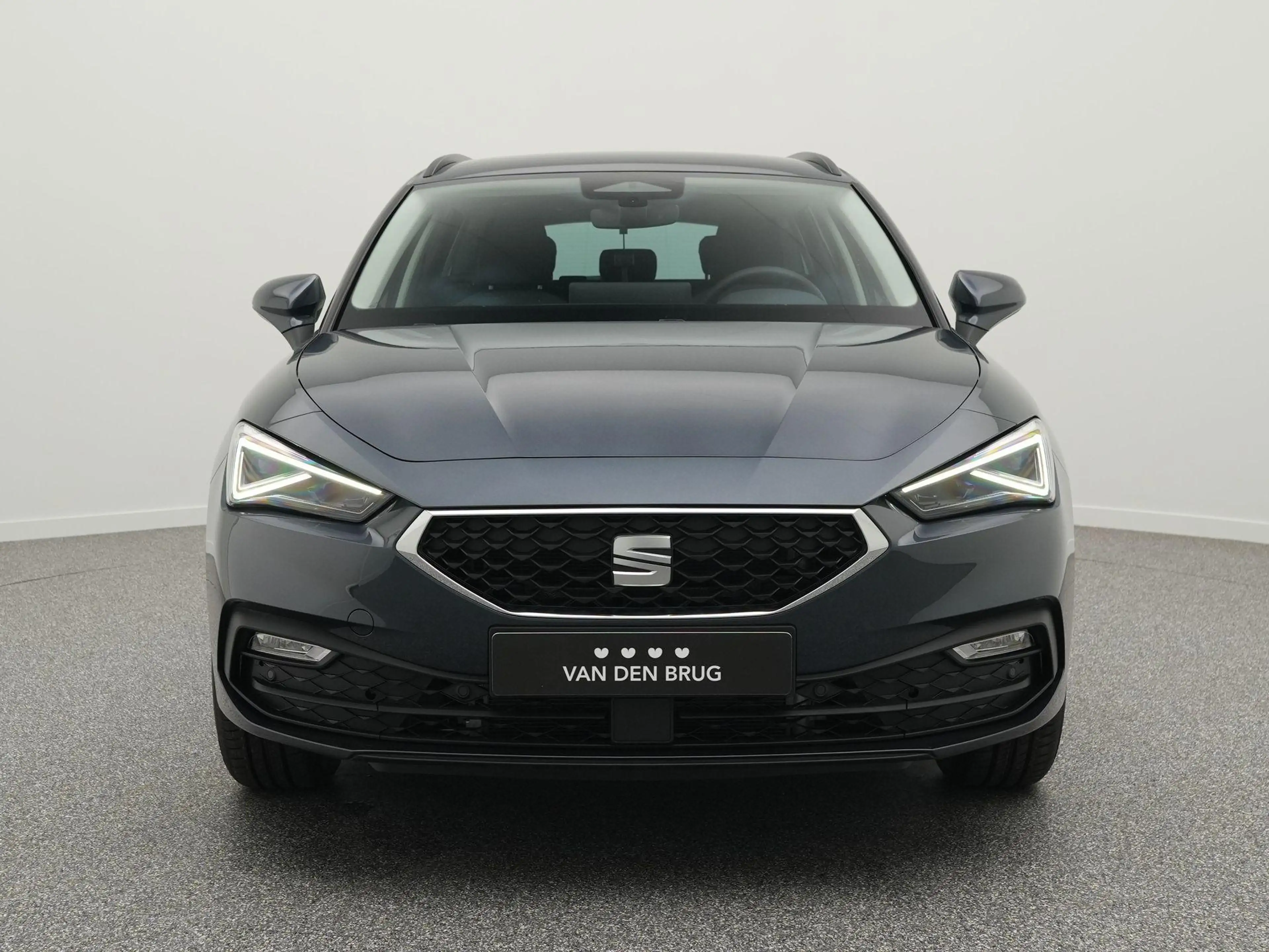 SEAT Leon Sportstourer 1.5 eTSI Style Business Intense | Lag — photo 4