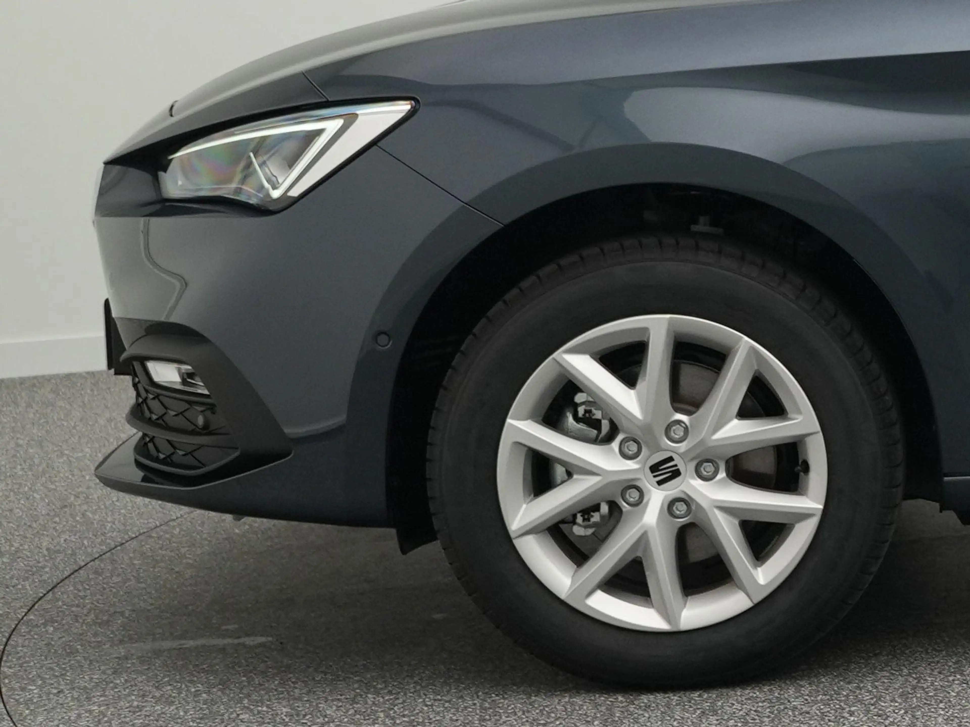 SEAT Leon Sportstourer 1.5 eTSI Style Business Intense | Lag — photo 6