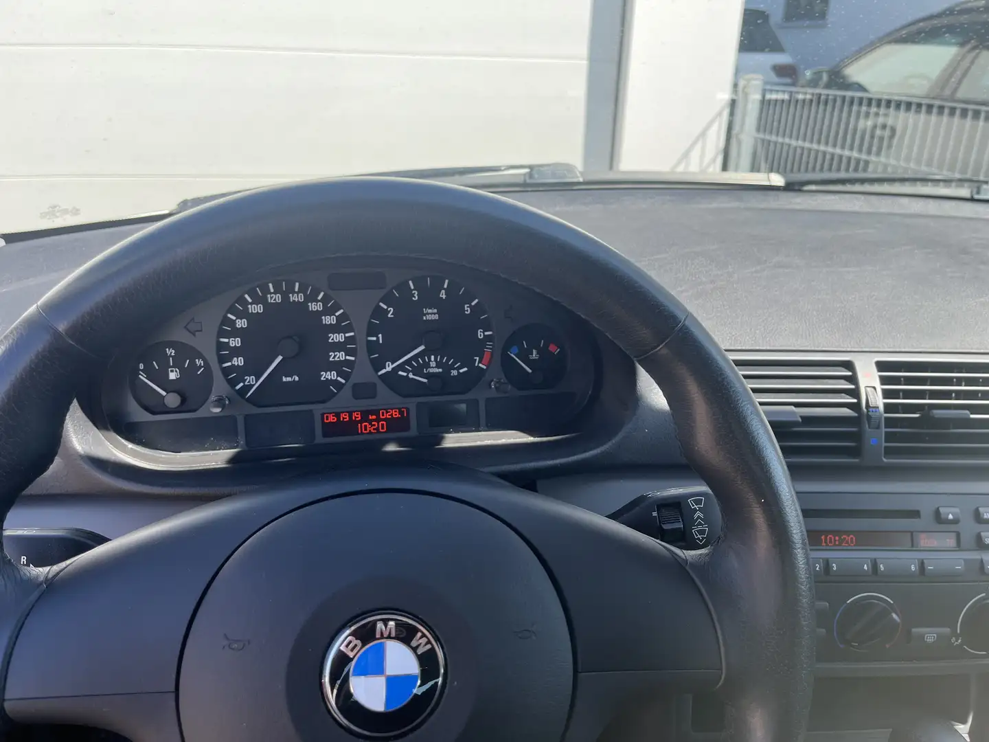 BMW 316 316ti Šedá - 1