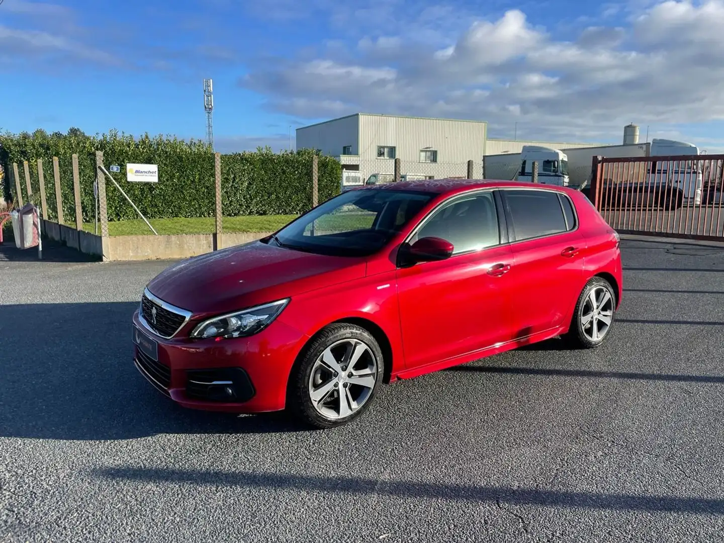Peugeot 308 130 cv style eat8 ct ok garantie 12 mois Rouge - 1