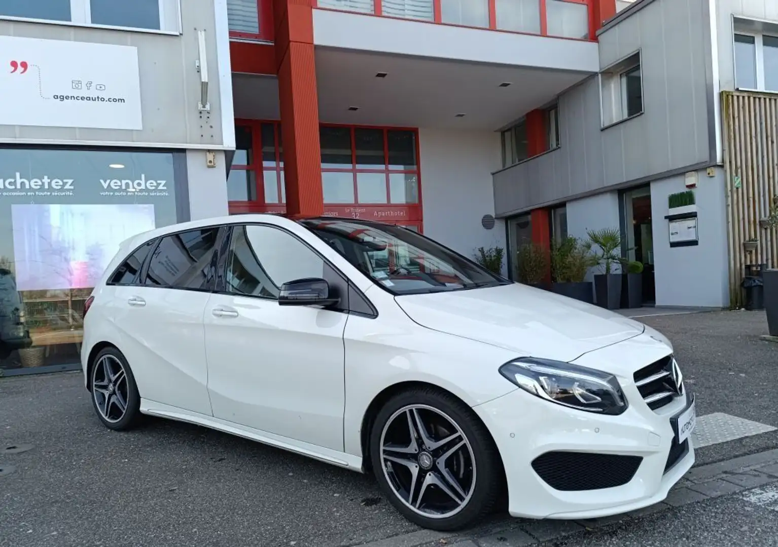 Mercedes-Benz B 200 MERCEDES 200 CDi 2.1 7G-DCT 136 cv BVA Fascination Pack AMG Weiß - 2