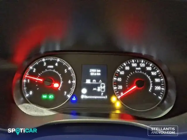 Dacia Sandero view 12