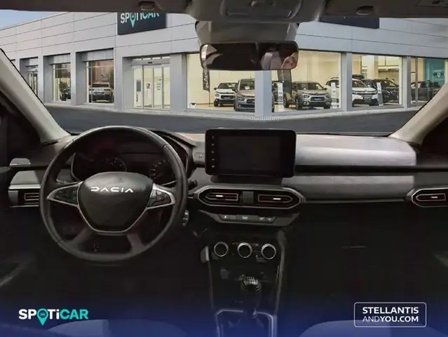 Dacia Sandero view 8