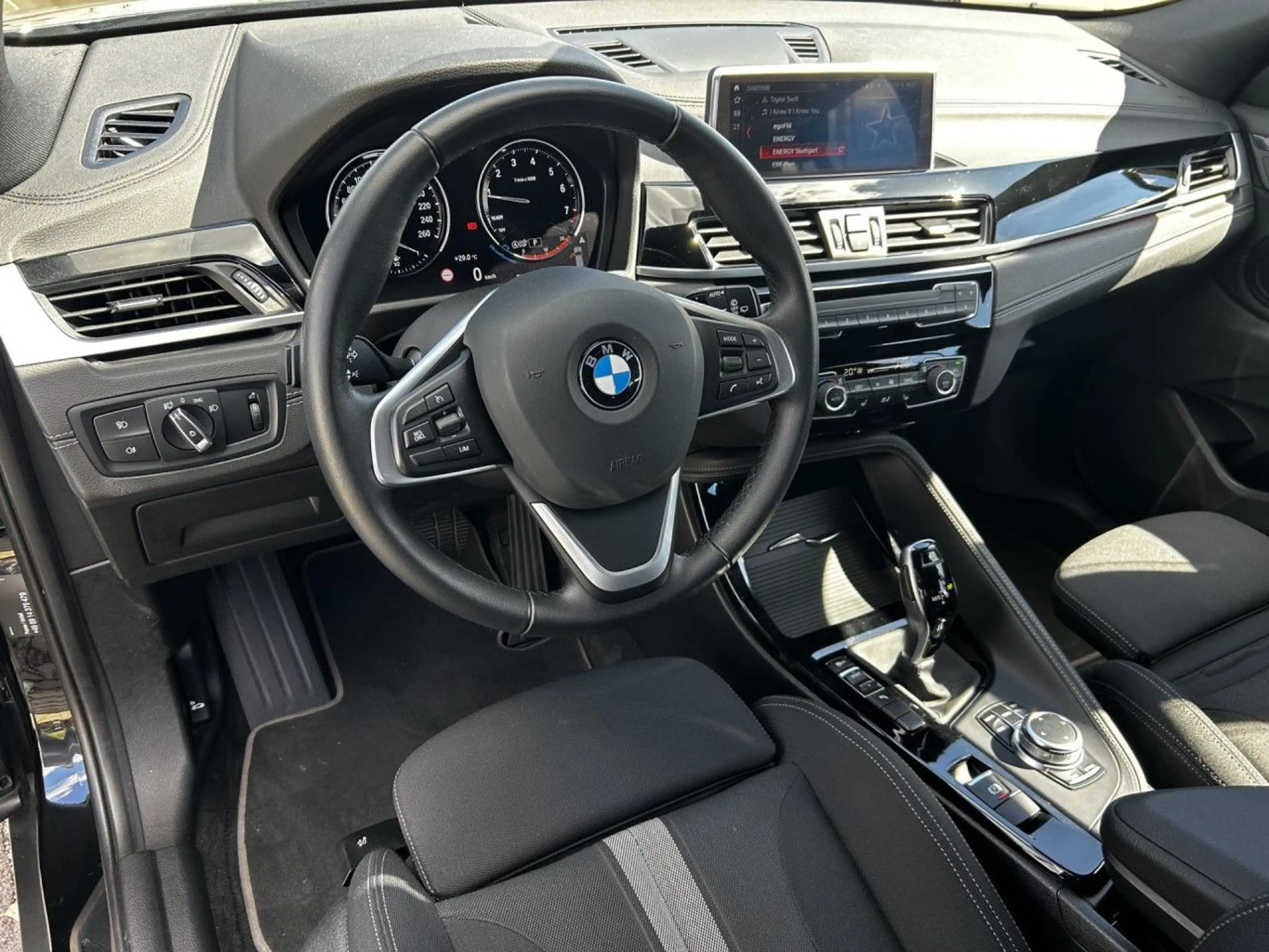 BMW X2 s20i Sports.Navi Kamera LED Tempom.Sitzh.18" — photo 10