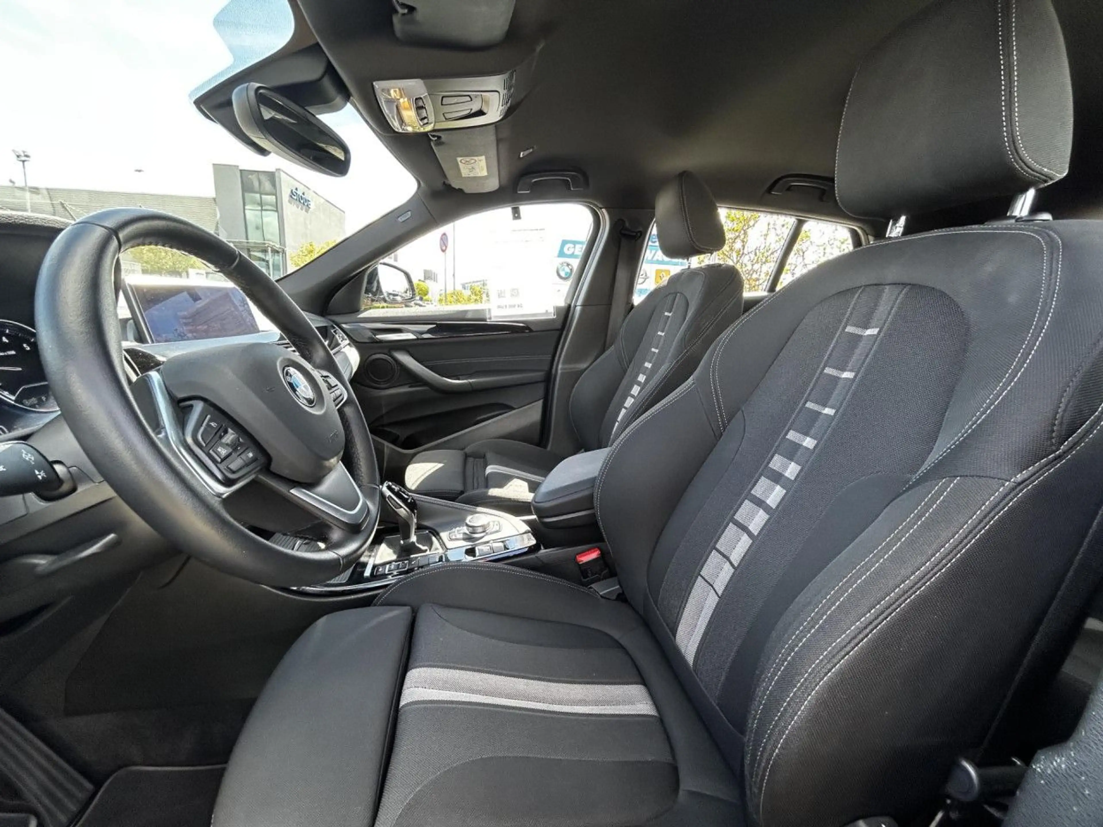 BMW X2 s20i Sports.Navi Kamera LED Tempom.Sitzh.18" — photo 9
