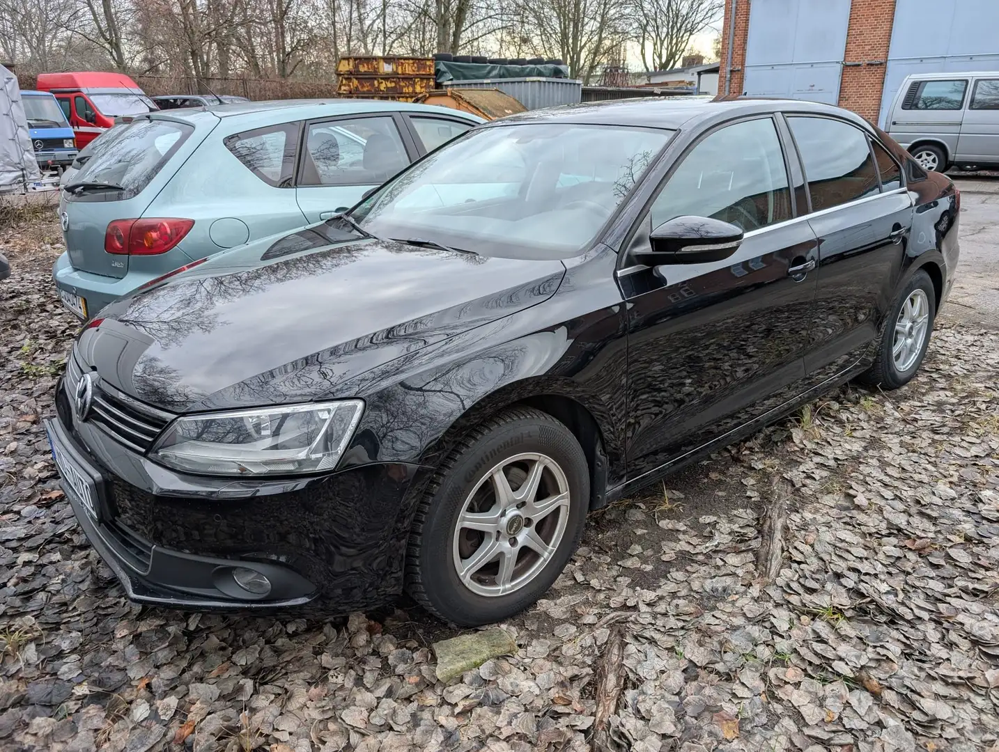Volkswagen Jetta Jetta Diesel 1.6 TDI Life,Alu,SHZ,TÜV Neu,NR - 1