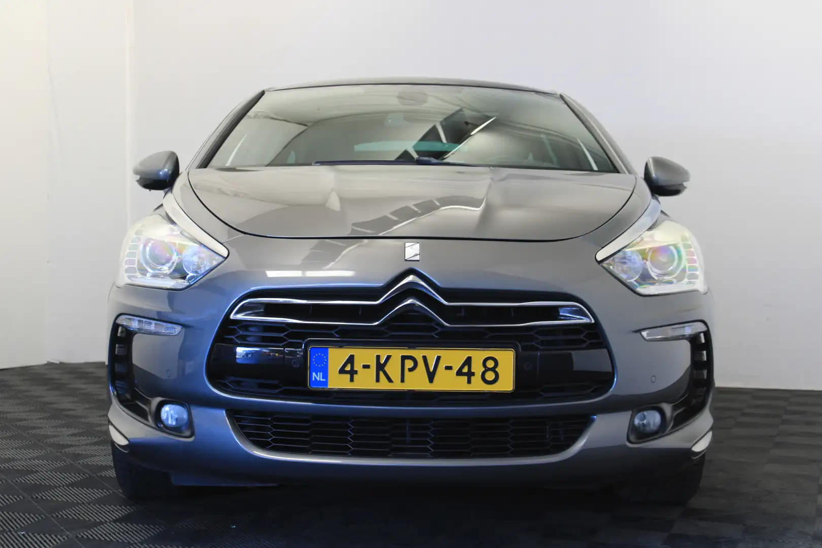 Citroen DS5 2.0 Hybrid4 Business Executive |Pano| Gris - 2