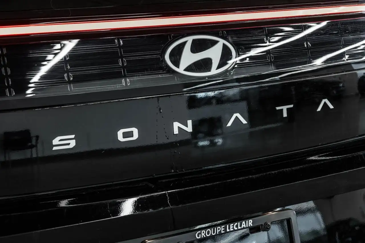 Hyundai SONATA снимка Hyundai SONATA