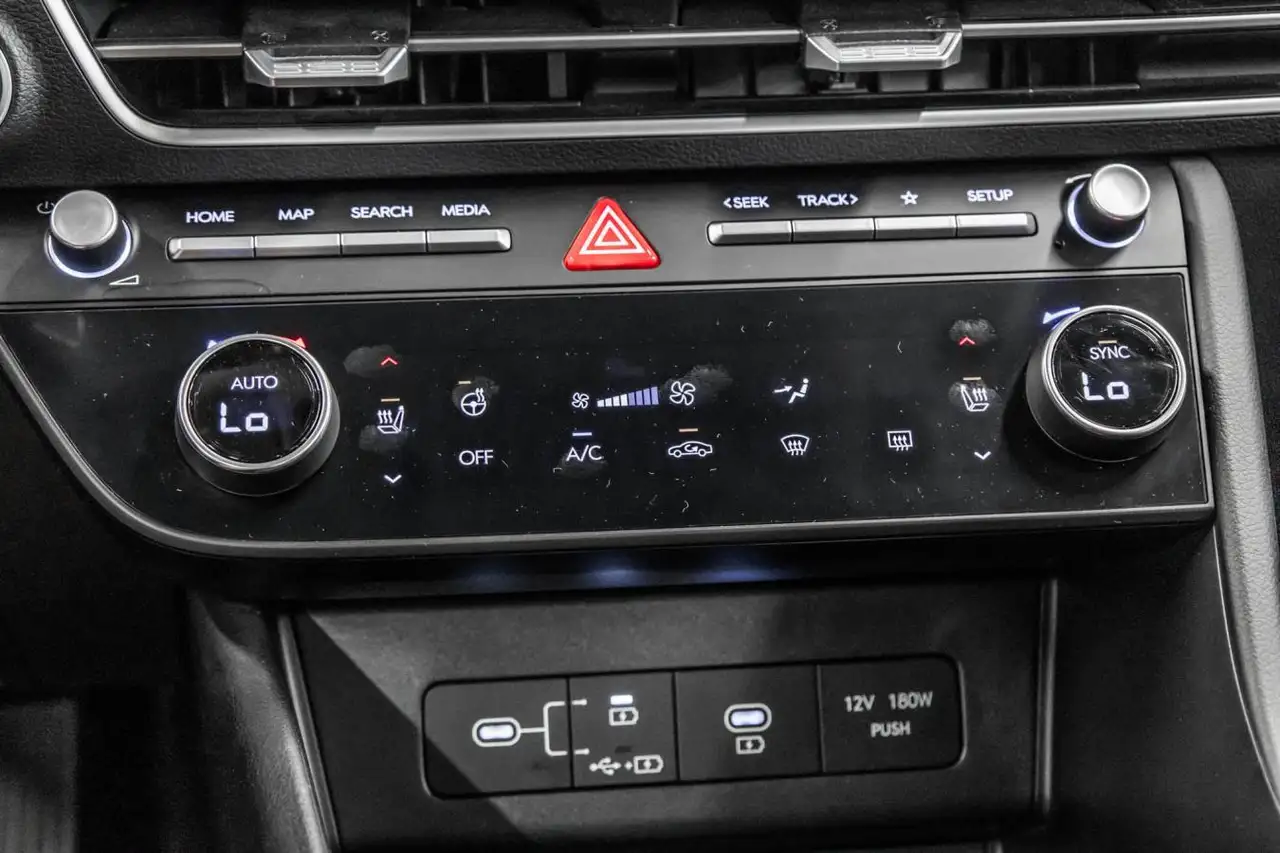 Hyundai SONATA снимка Hyundai SONATA