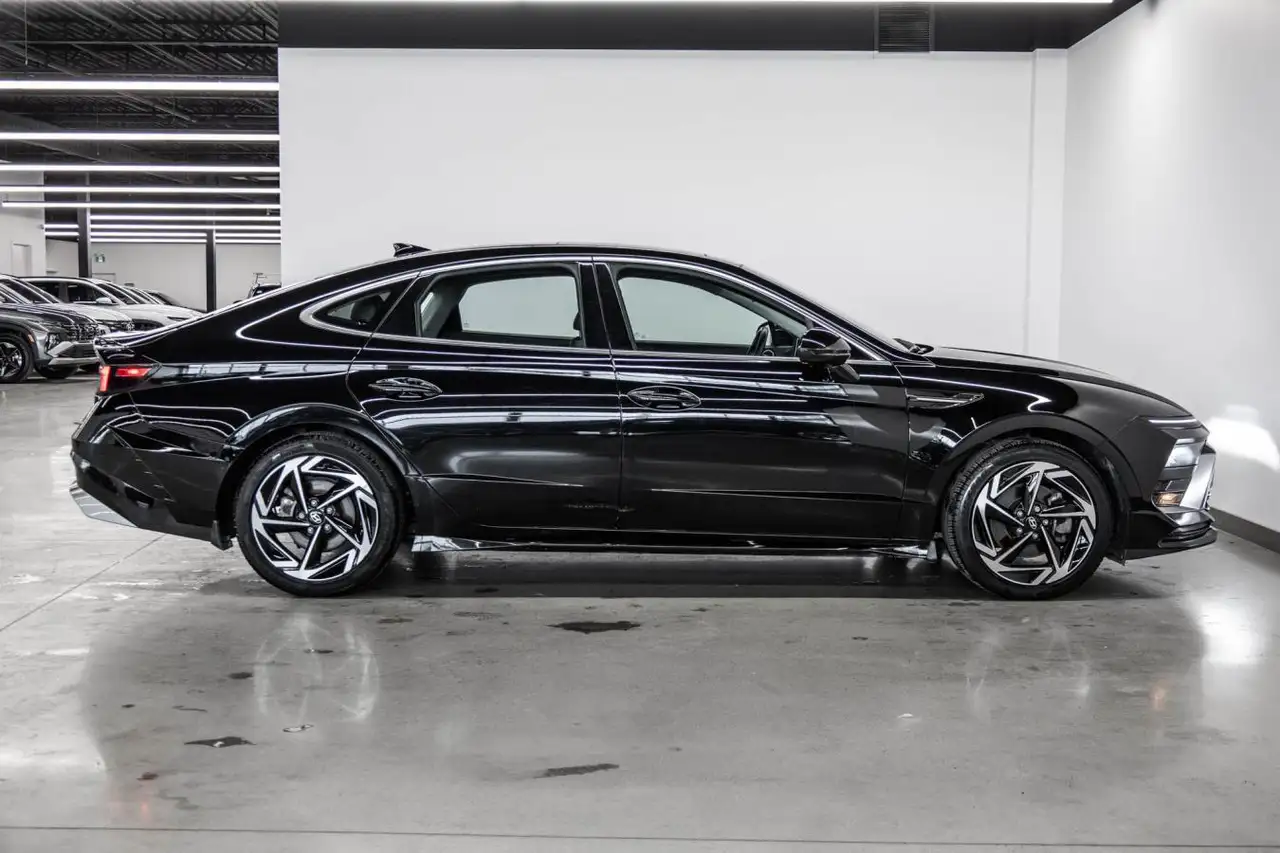 Hyundai SONATA снимка Hyundai SONATA
