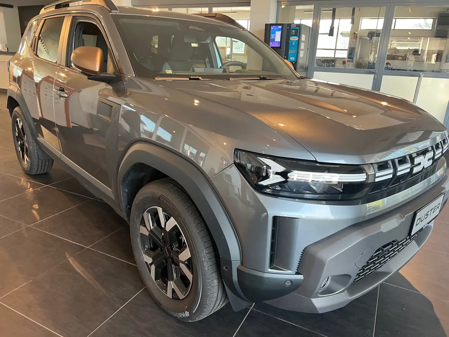 Dacia Duster Duster 1.6 hybrid Extreme 140cv Grigio - 1