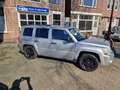Jeep Patriot 2.4 Sport Adventure 4x4 Gris - thumbnail 2