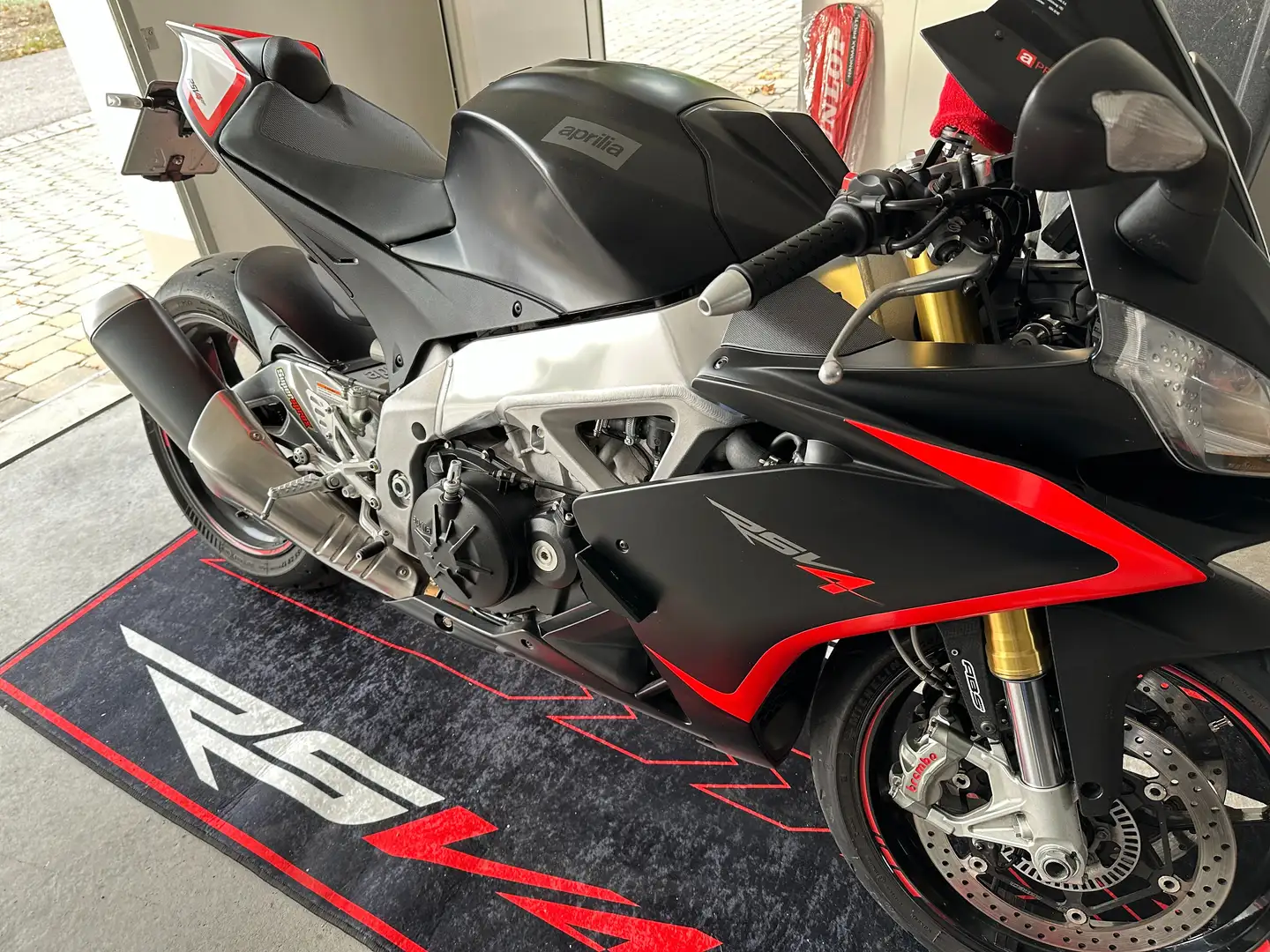 Aprilia RSV4 Aprc 2013 Negro - 2