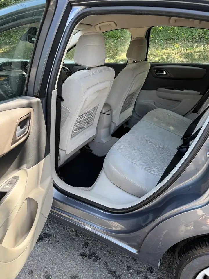 Citroen C4 Berline — photo 8