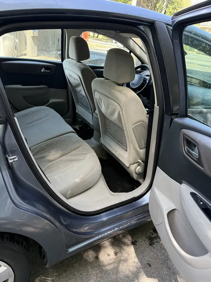 Citroen C4 Berline — photo 9