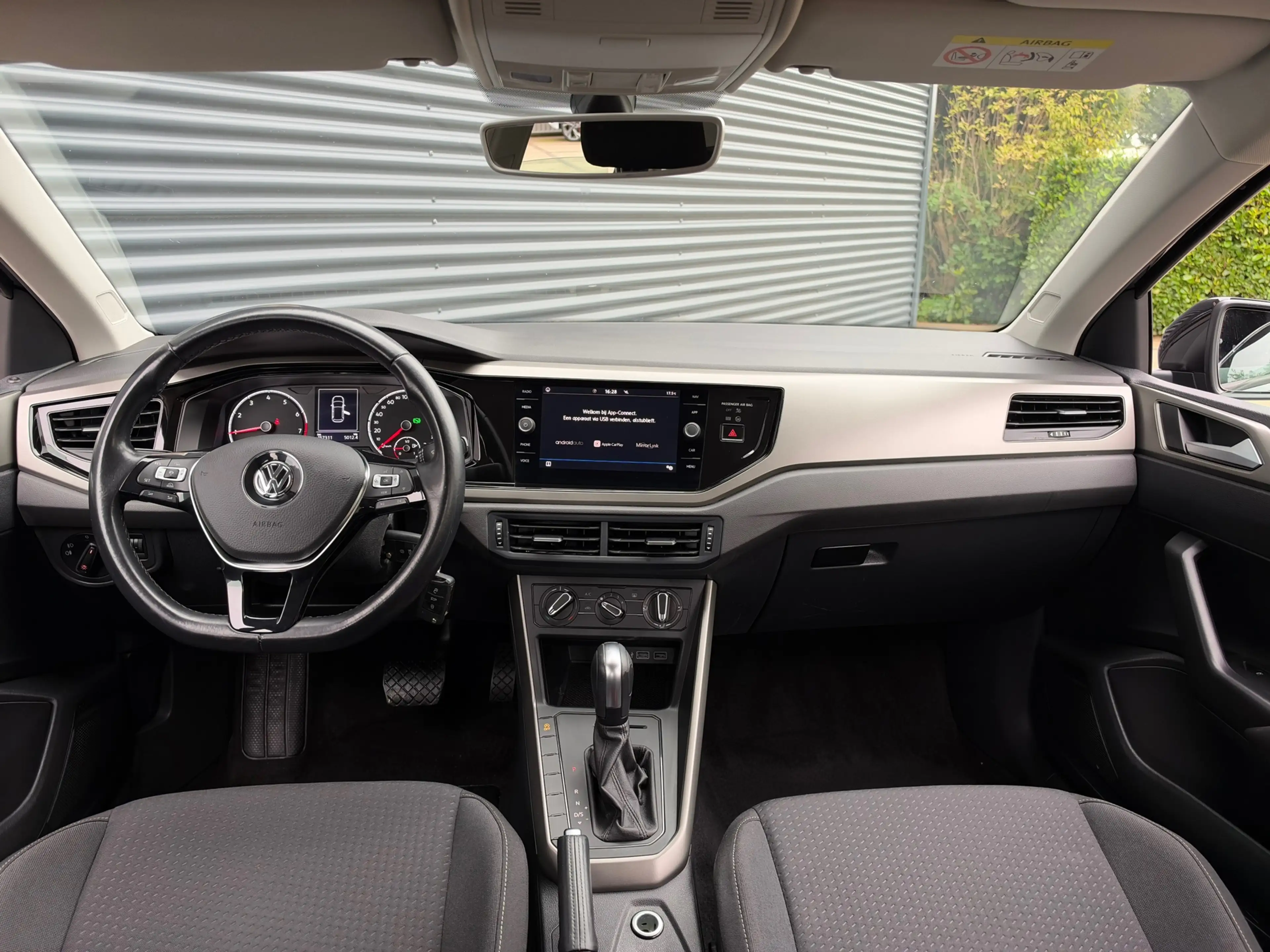 Volkswagen Polo 1.0 TSI Comfortline AUTOMAAT/ CARPLAY — photo 8