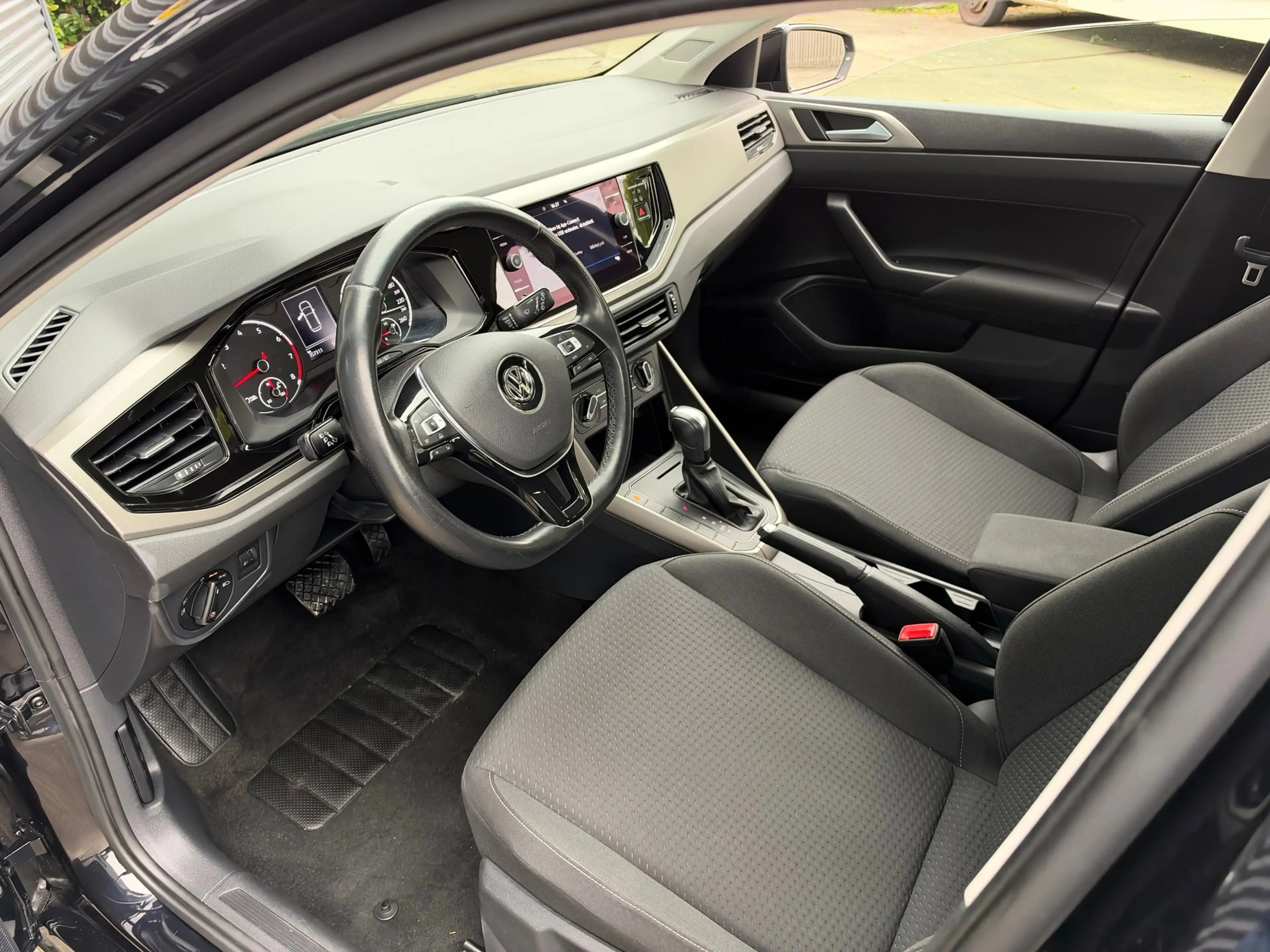 Volkswagen Polo 1.0 TSI Comfortline AUTOMAAT/ CARPLAY — photo 5