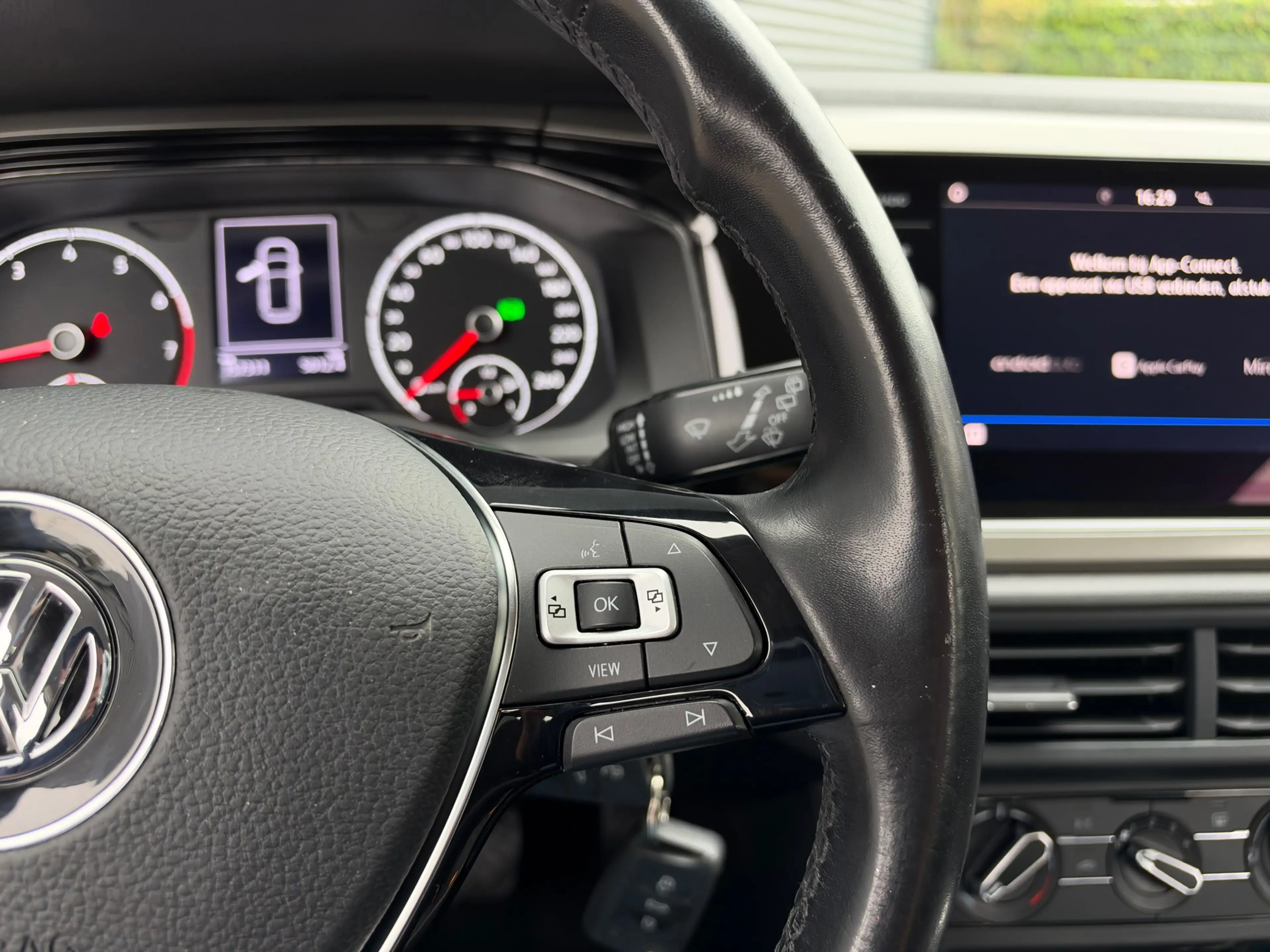 Volkswagen Polo 1.0 TSI Comfortline AUTOMAAT/ CARPLAY — photo 13