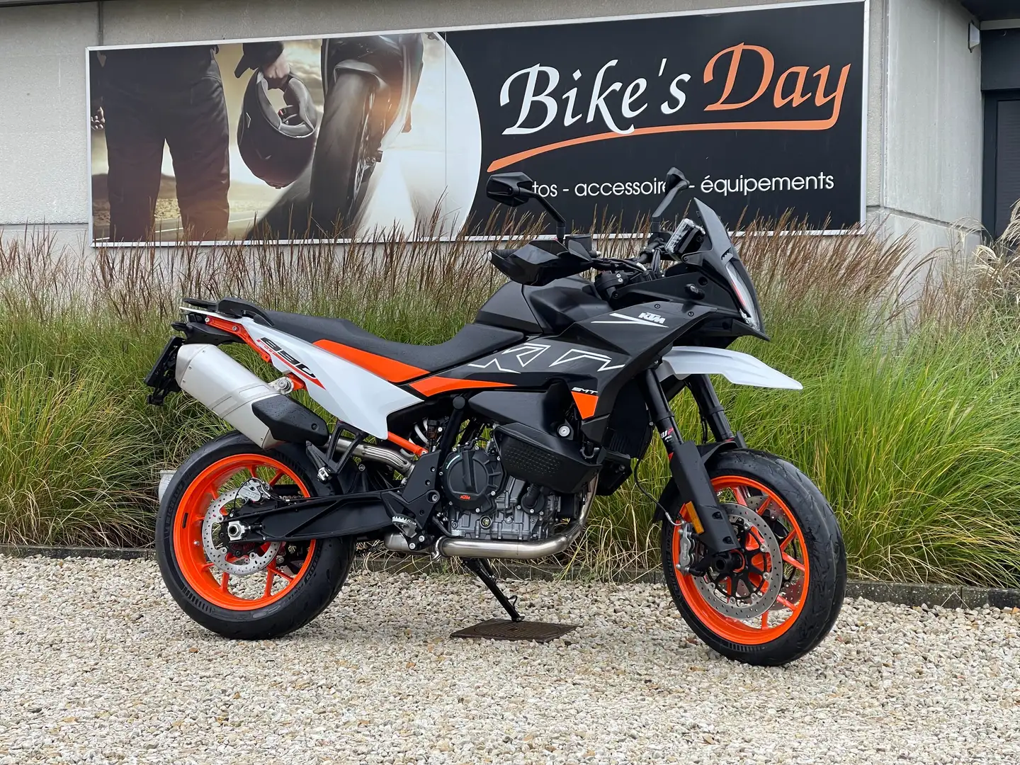 KTM 890 SMT Negro - 1