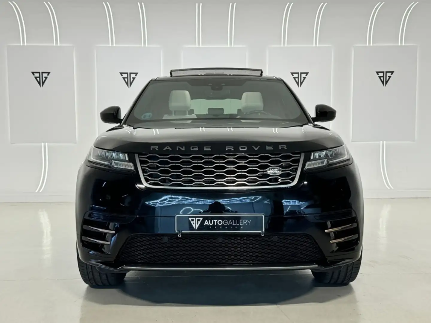 Land Rover Range Rover Velar 2.0D S 4WD Aut. 180 Чорний - 2