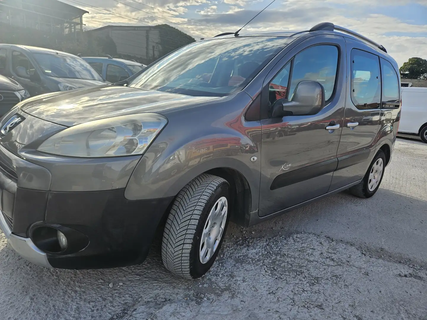 Peugeot Partner Tepee 1.6 HDi X-Line    euro 5 - 1